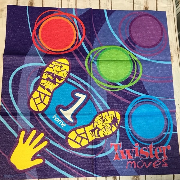 Twister Moves Dance Game with 4 CDs & 144 Dance Sessions by Milton Bradley Y2K - Picture 5 of 12